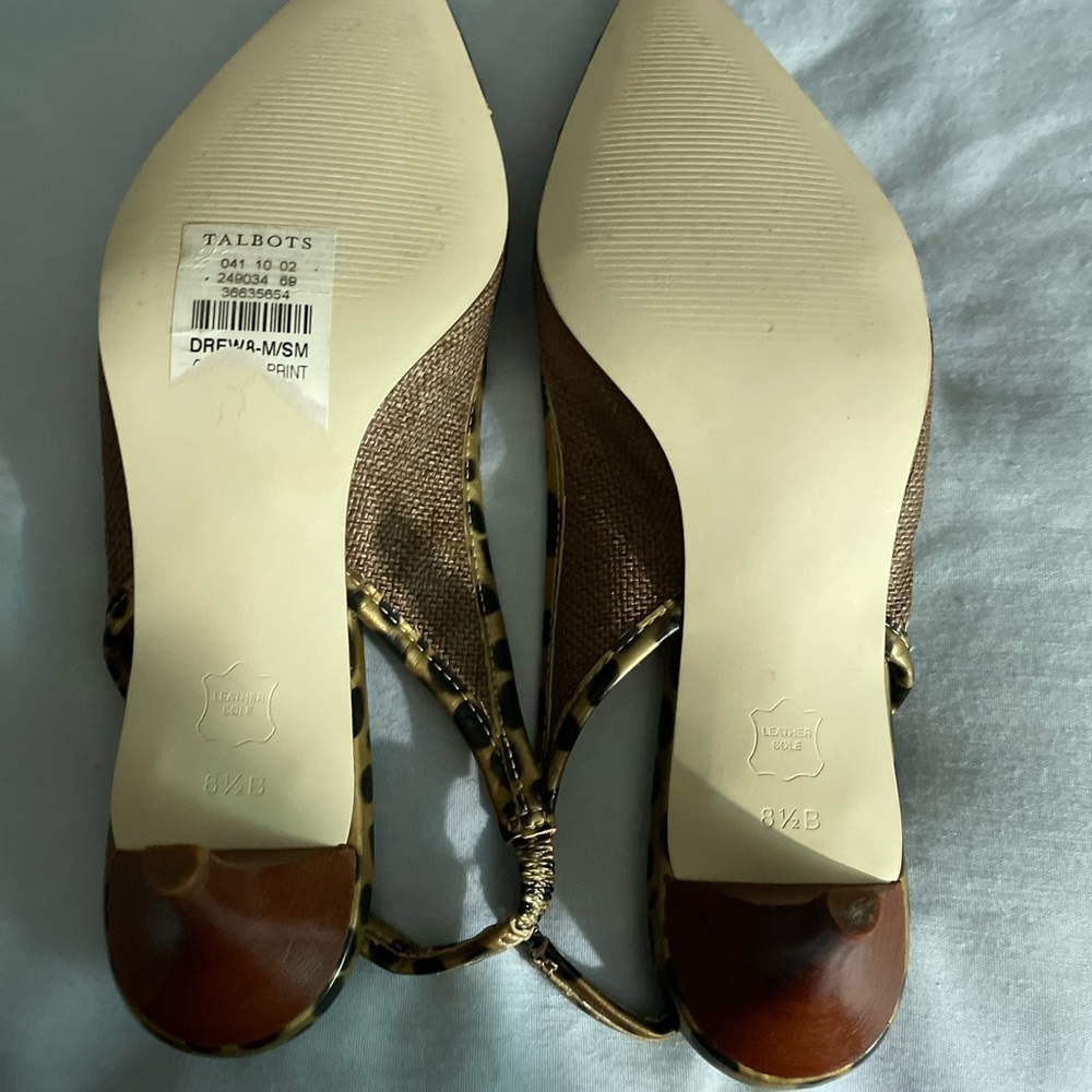 Talbot kitty heel
